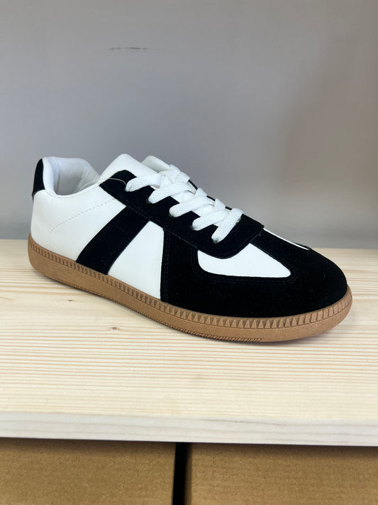 White/Black Low Top Sneakers